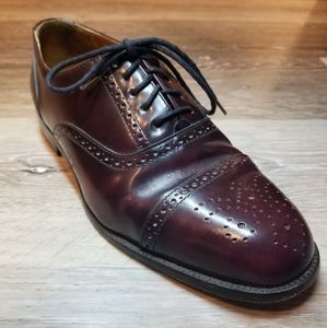 G.H. Bass Co. Oxford Men's Shoes.